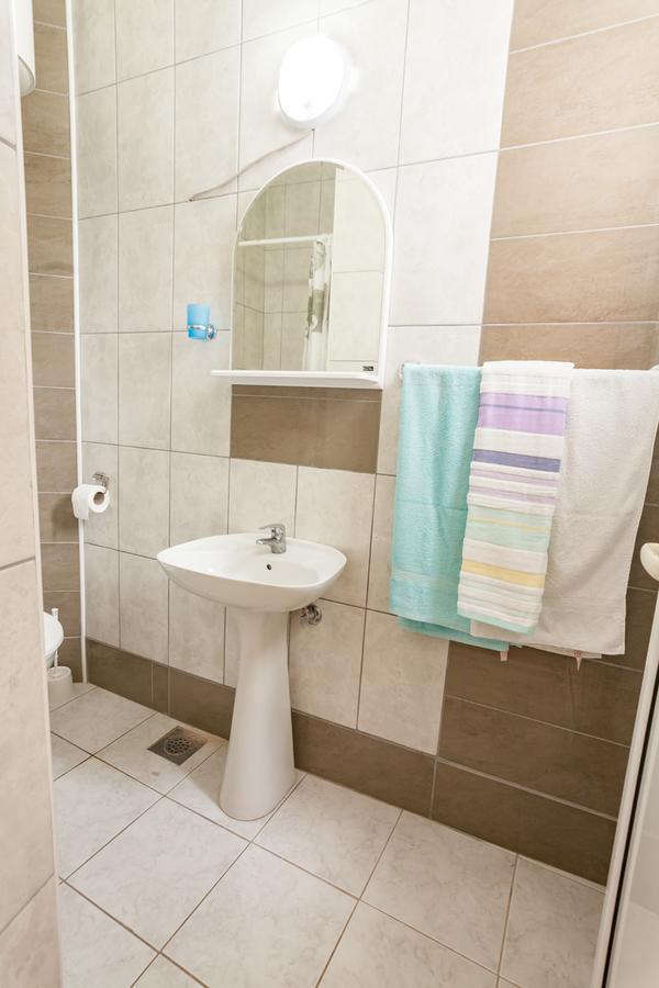 Vongola Apartment อัตเจฮะห์ ภายนอก รูปภาพ